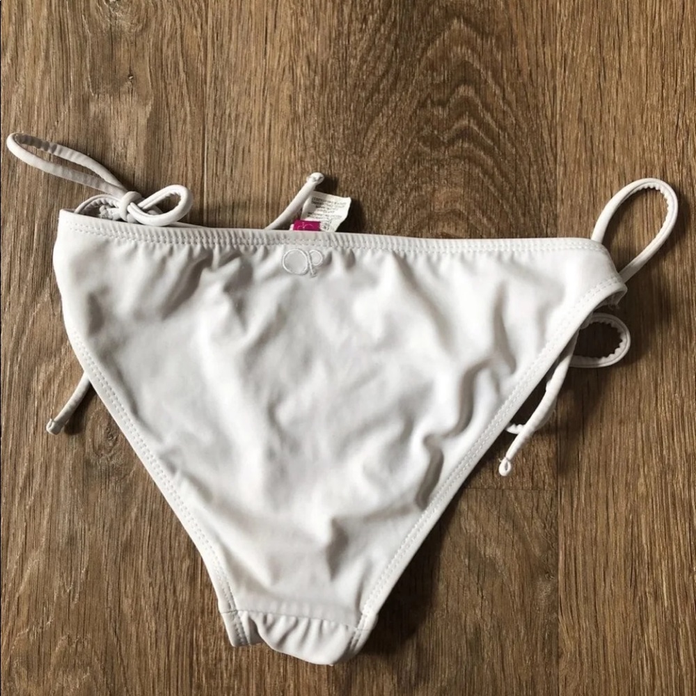 Bikini bottom bundle! - Picture 3 of 7